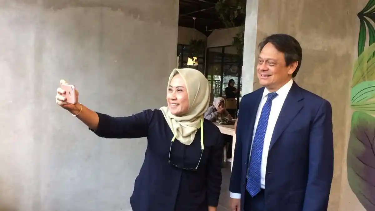Konsulat Singapura Richard Grosse Sebut Pempek Palembang Paling Enak