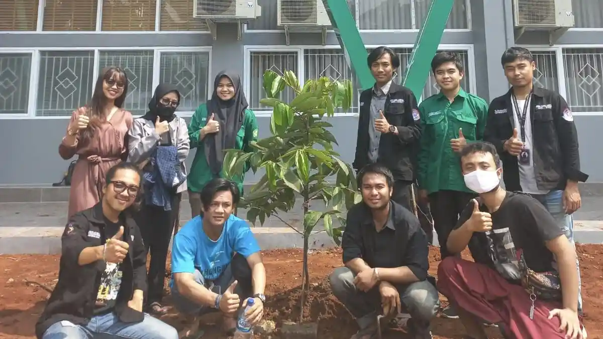 Peringati Hari Lingkungan Hidup Sedunia, BEM KBM Unpak Bogor Lakukan Penanaman Bibit Pohon