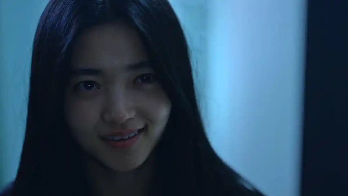 Sinopsis Revenant Episode 9, Hong Sae Dalam Bahaya
