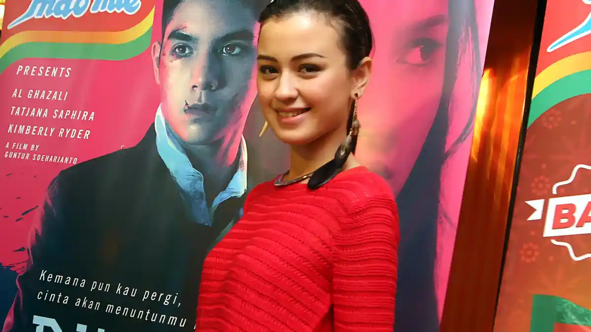 Kimberly Ryder Tidak Masalah Ucapkan Selamat Natal