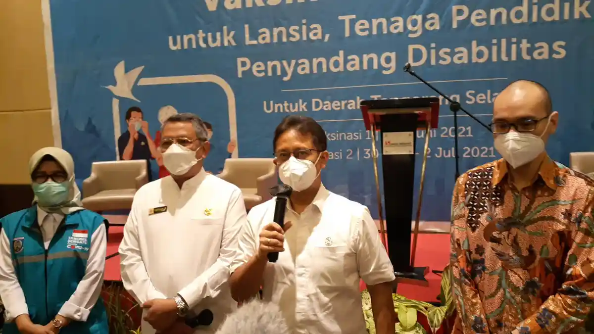 Menteri Kesehatan Minta Wali Kota Tangerang Selatan Prioritaskan Vaksinasi Lansia