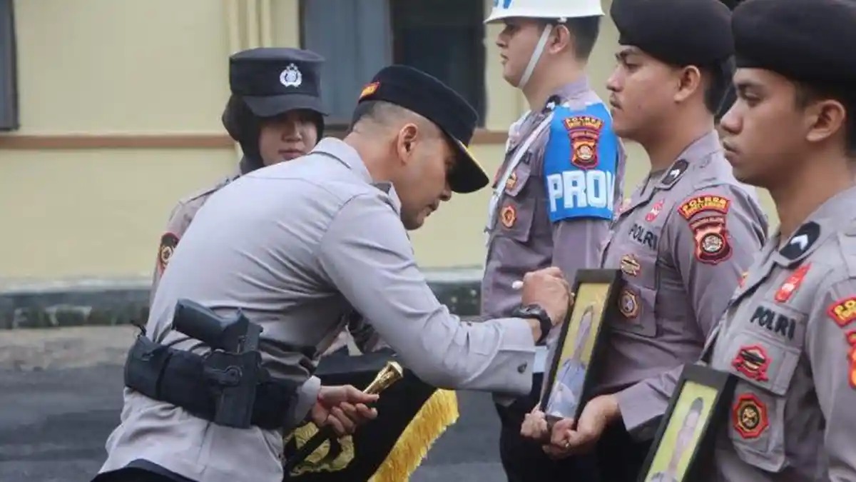 2 Polisi Berpangkat Briptu di Polres Empat Lawang Dipecat Tidak Dengan Hormat, Sering Bolos Dinas