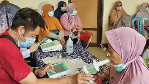 Dinkes-Kulon-Progo-dan-PDPI-DIY-Manfaatkan-CKG-untuk-Deteksi-Dini-TBC-Sasar-Ratusan-Warga.jpg