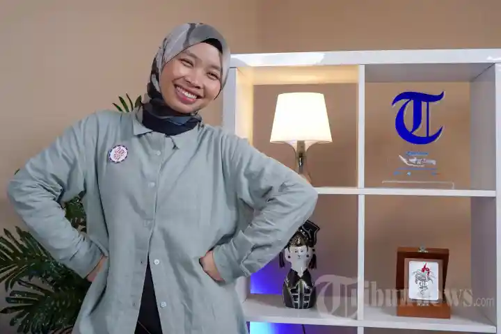 Komika-Boah-Sartika-Podcast-di-Si-Paling-Seleb_20260610_204550.jpg