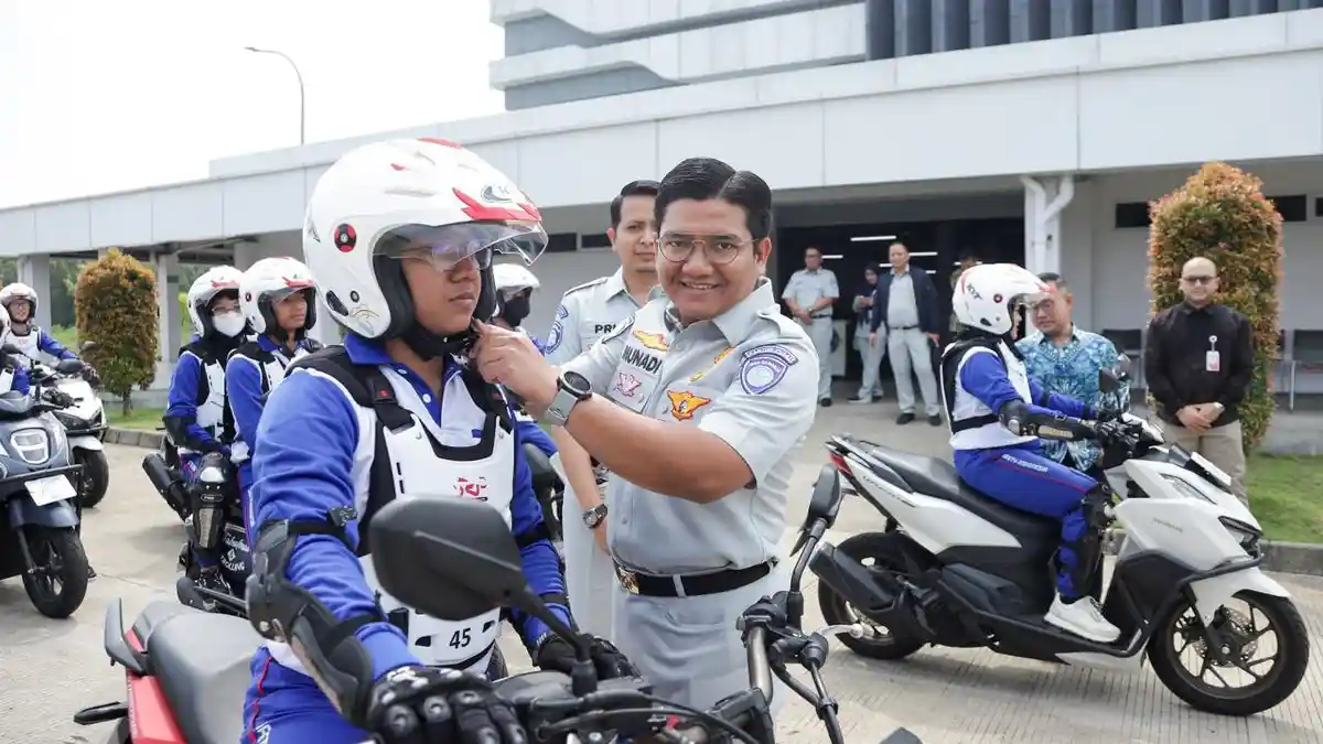 Jasa Raharja Implementasi Program TJSL dengan Kegiatan Safety Riding bersama AHM dan ITL Trisakti