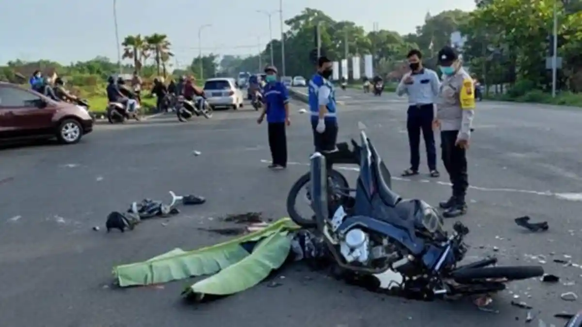 Kecelakaan Maut Hari Ini, Seorang Pemotor Tewas Setelah Menabrak 2 Motor Lain