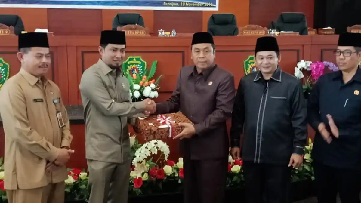 Bupati AGM Sampaikan Nota Keuangan, Segini Rencana APBD PPU 2019