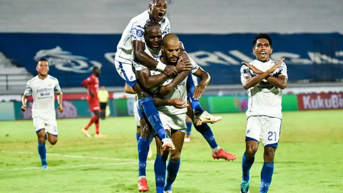 LINK Live Streaming Persib Bandung vs Persiraja Banda Aceh, Tonton Gratis via Live Vidio.com