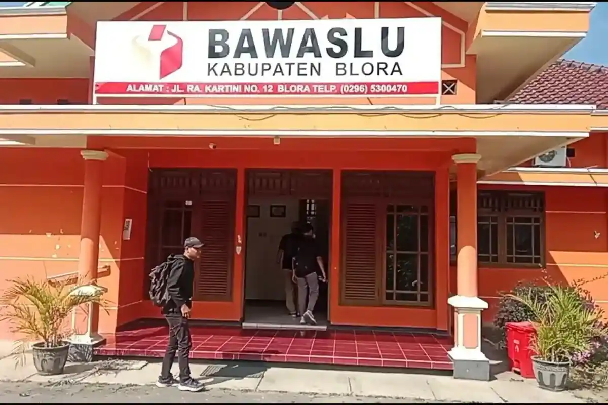 Bawaslu Blora Ingatkan ASN untuk Tidak Berpose Kode Jari di Media Sosial 