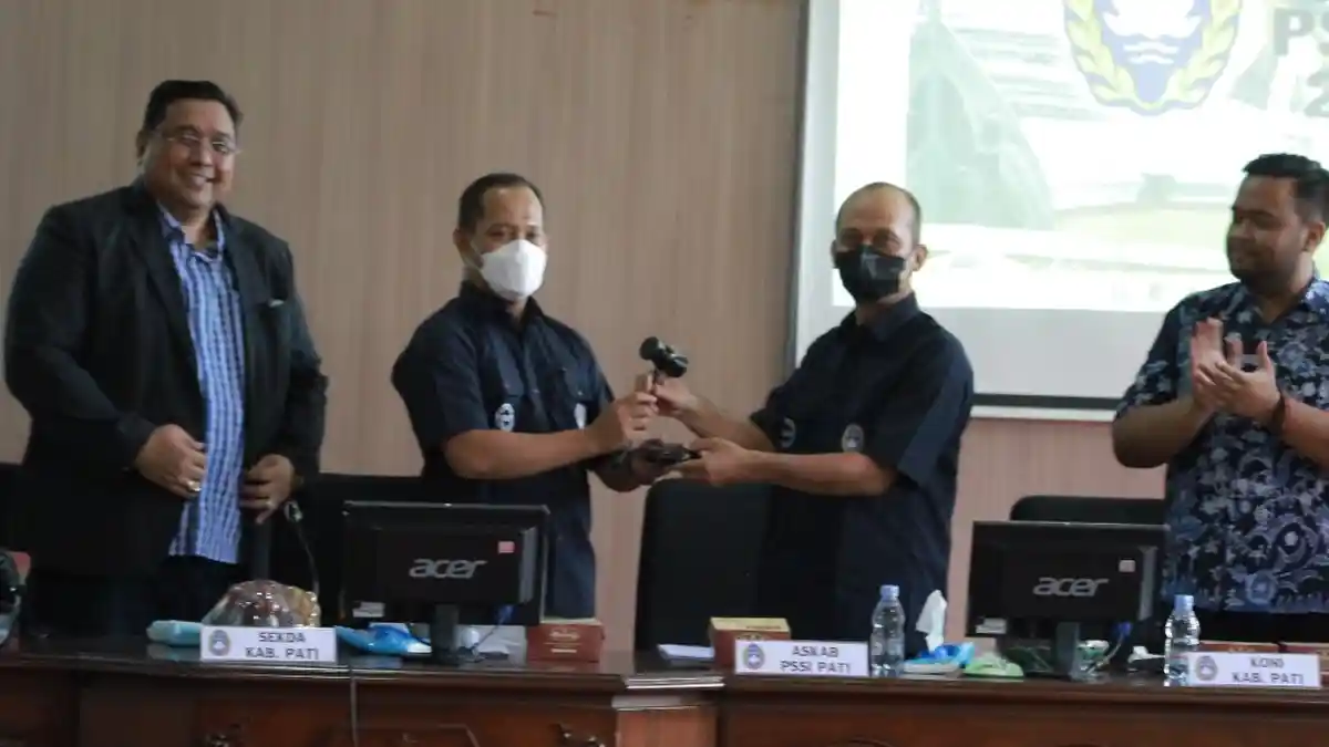 Buka Kongres Askab Pati, Exco PSSI Jateng: Kita Punjer di Jawa, Jangan Kalah dari Jatim & Jabar