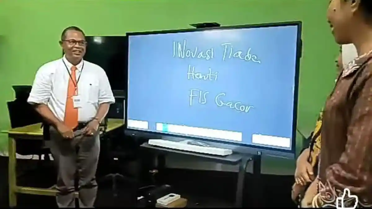 Rektor Universitas Nusa Nipa Launching SMART TV, Dukung Pelayananan Tri Dharma Perguruan Tinggi 