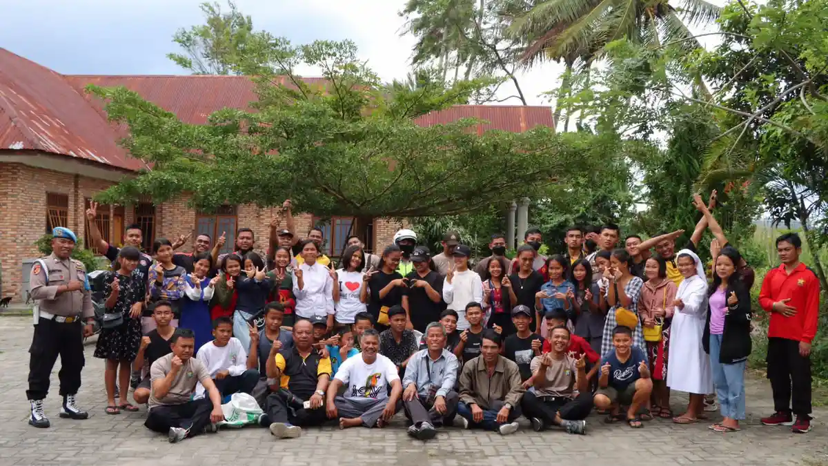 Pastor Sabat Nababan dan Wakapolres Samosir, AREKA Aksi