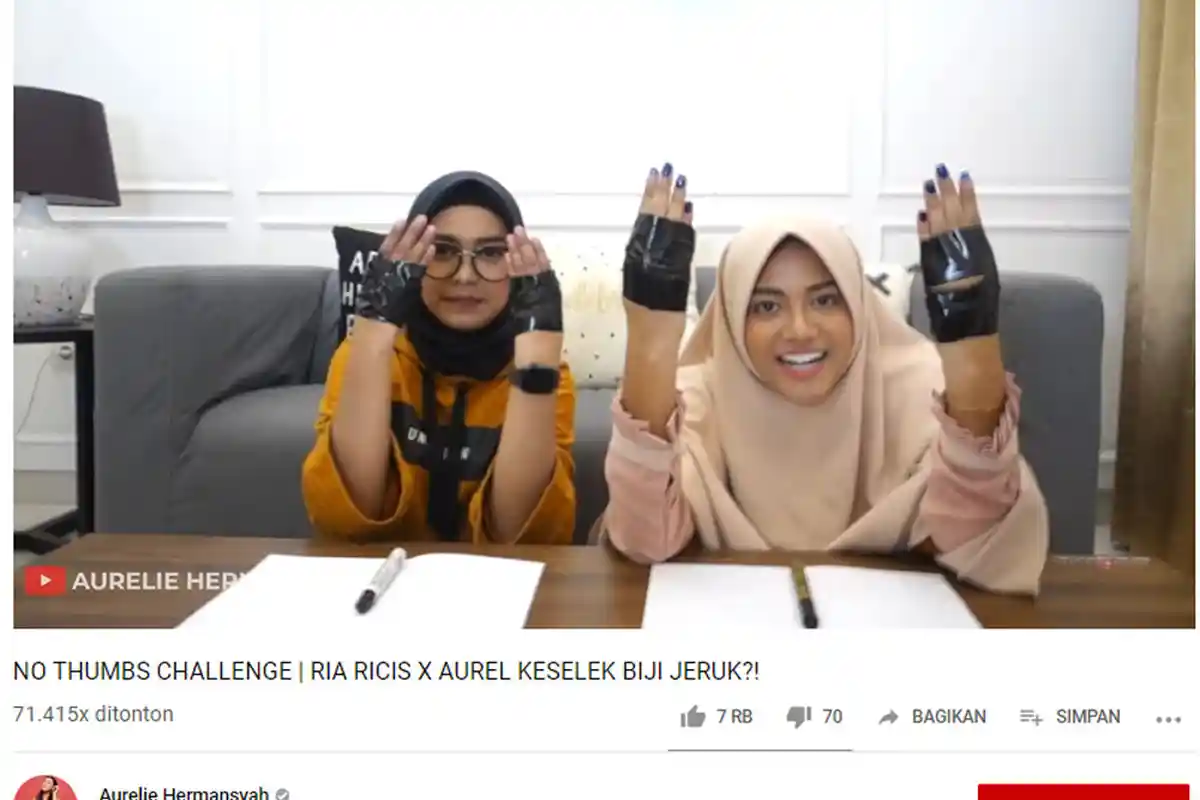 Intip Keseruan Ria Ricis dan Aurel Hermansyah saat Melakukan No Thumb Challenge