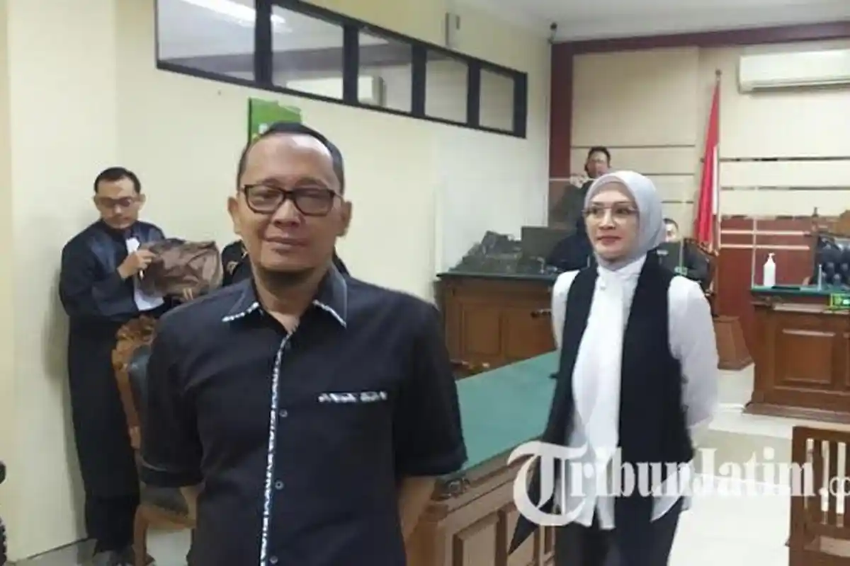Eksepsi Eks Bupati Probolinggo Puput Tantriana Sari dan Suaminya Hasan Aminuddin Ditolak Hakim