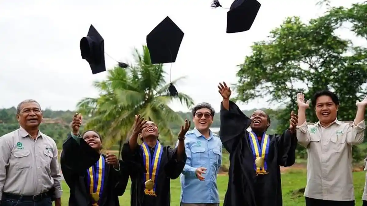 Alumni Penerima Beasiswa BPDP-KS yang Diakomodir TSE Group Berbagi Pengalaman