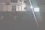 NOBAR-PESTA-BABI-DI-UGR.jpg