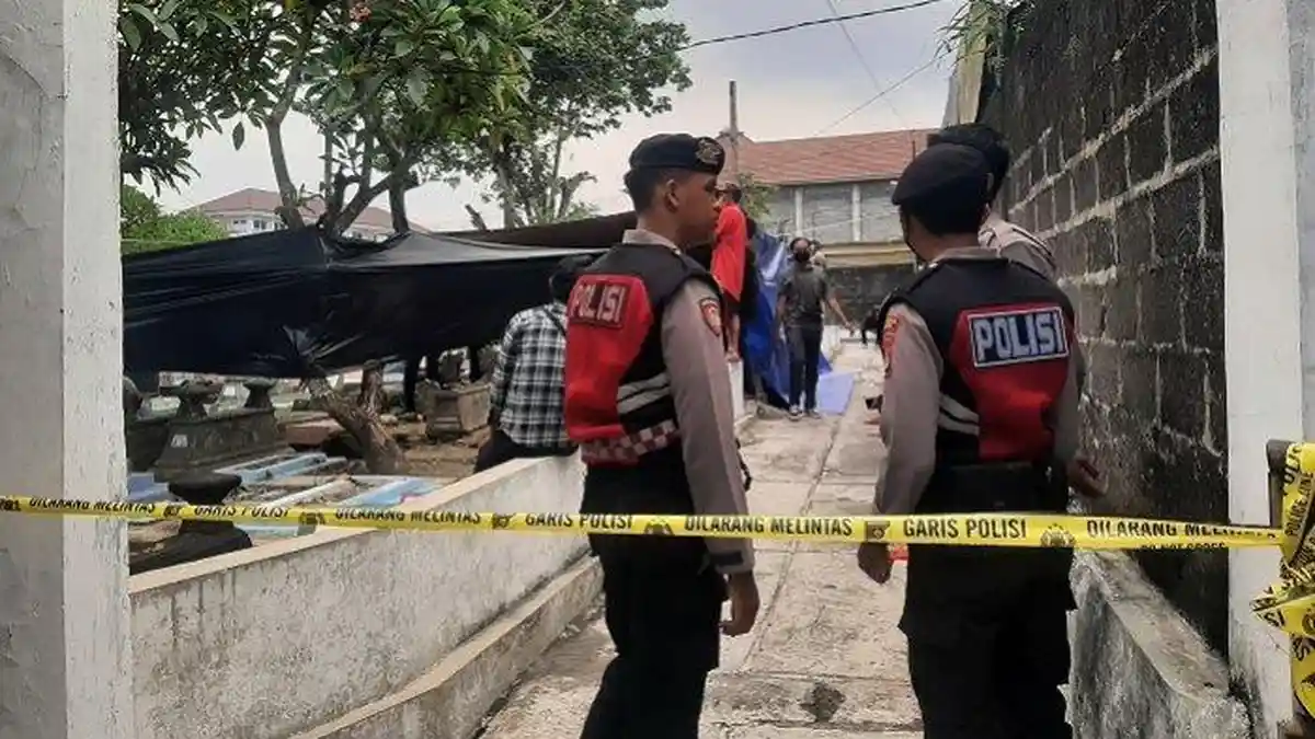 UPDATE Dua Perempuan Muda Tewas Usai Minum Miras Oplosan, Polisi Bongkar Makam Korban