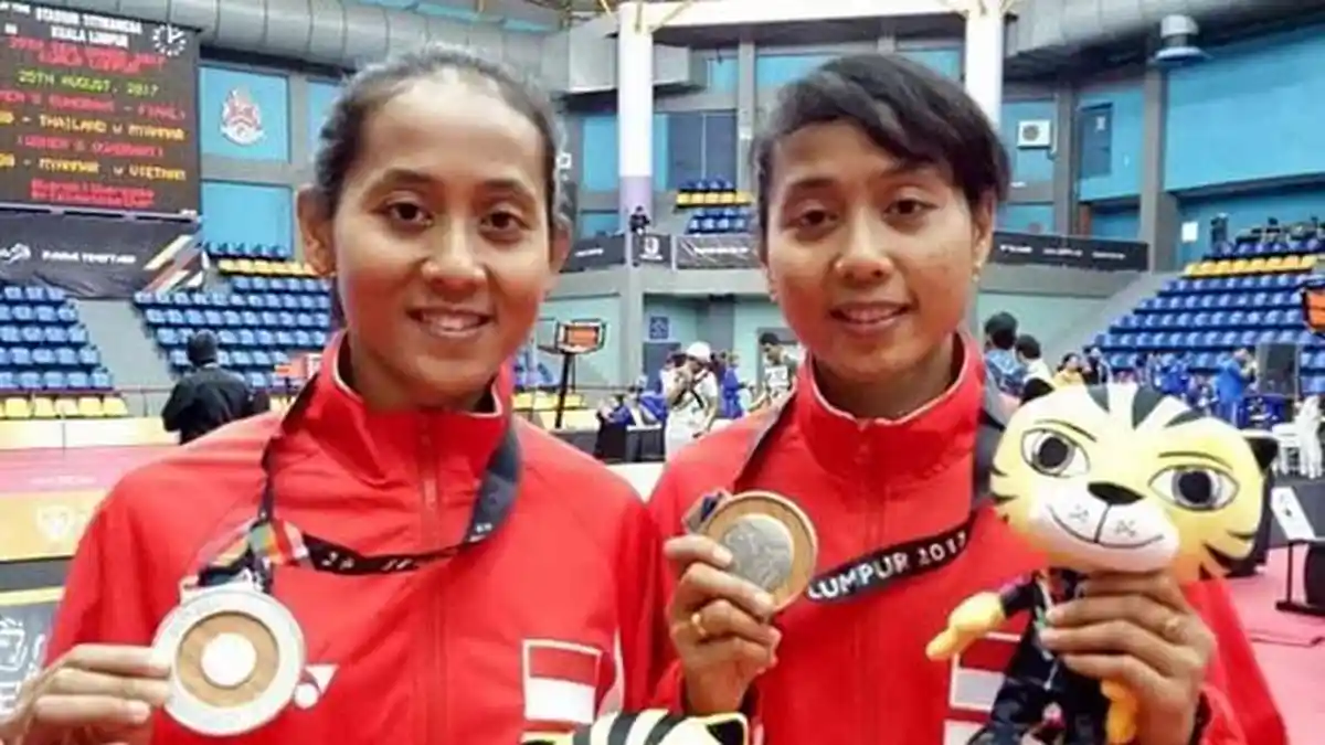 Kisah Perjuangan Atlet Kembar Sepak Takraw Indonesia