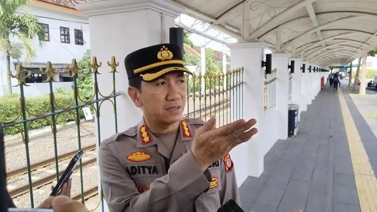 Polisi Bubarkan Pelajar SMP di Jogja yang Turun ke Jalan Memprotes Soal ASPD yang Diduga Bocor
