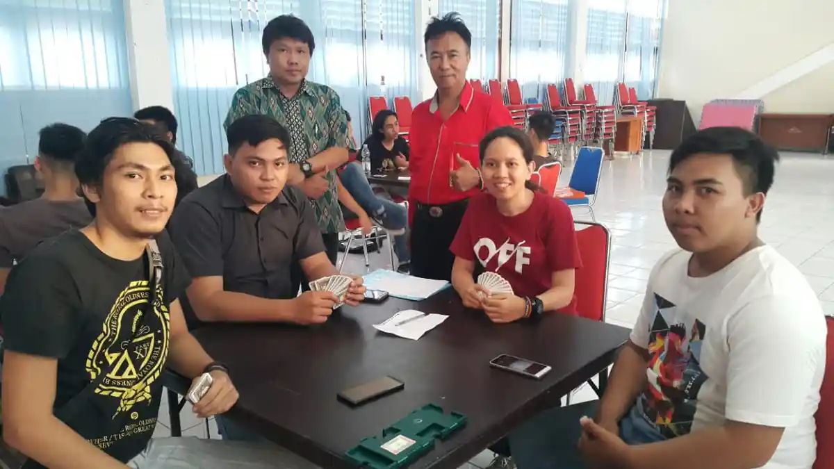 Hari Ini, Eskul Bridge 9 Pemula di Fakultas Teknik Unsrat