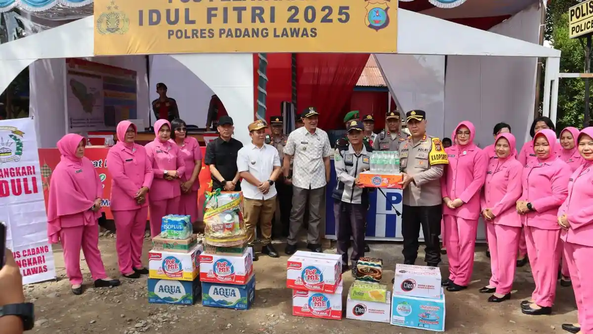 Kapolres Palas AKBP Dodik dan Jajaran Tinjau Pos Pengamanan: Pastikan Kelancaran Arus Mudik