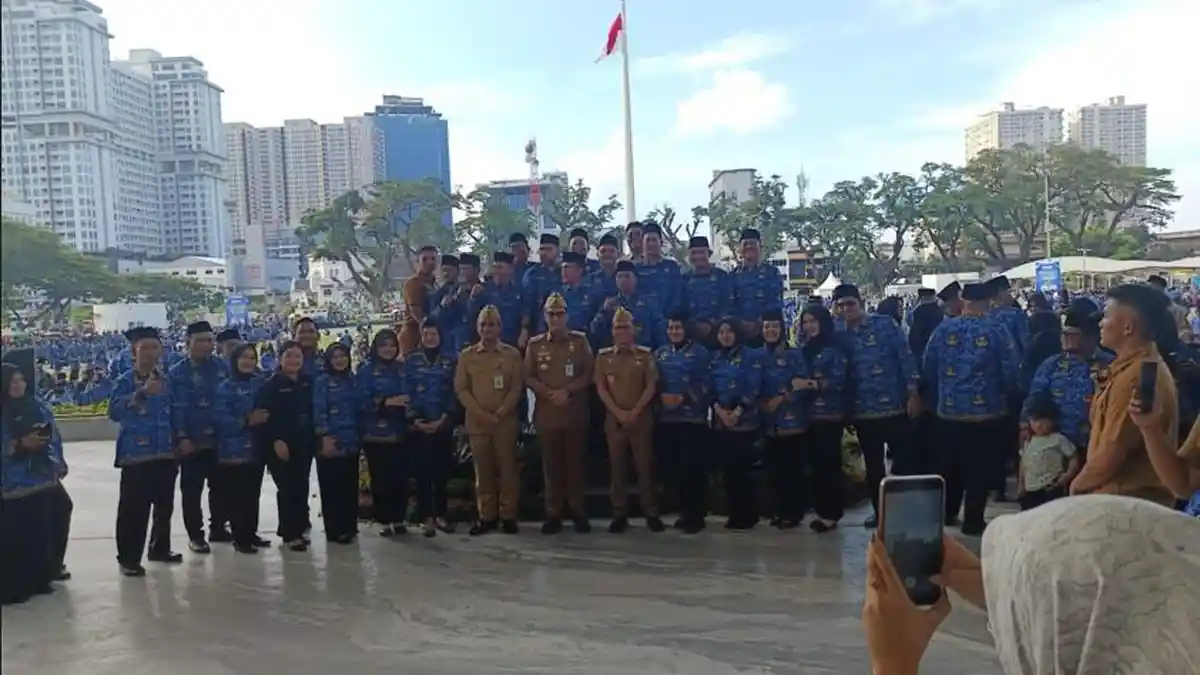 Wali Kota Medan Beri SK ke 8.539 PPPK, Rico: Tak Ada Beda Kadis dan ASN, Kita Semua Pelayan Rakyat
