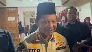 Mendagri-Tiro-takziah-ke-rumah-duka-Meri-Hoegeng.jpg