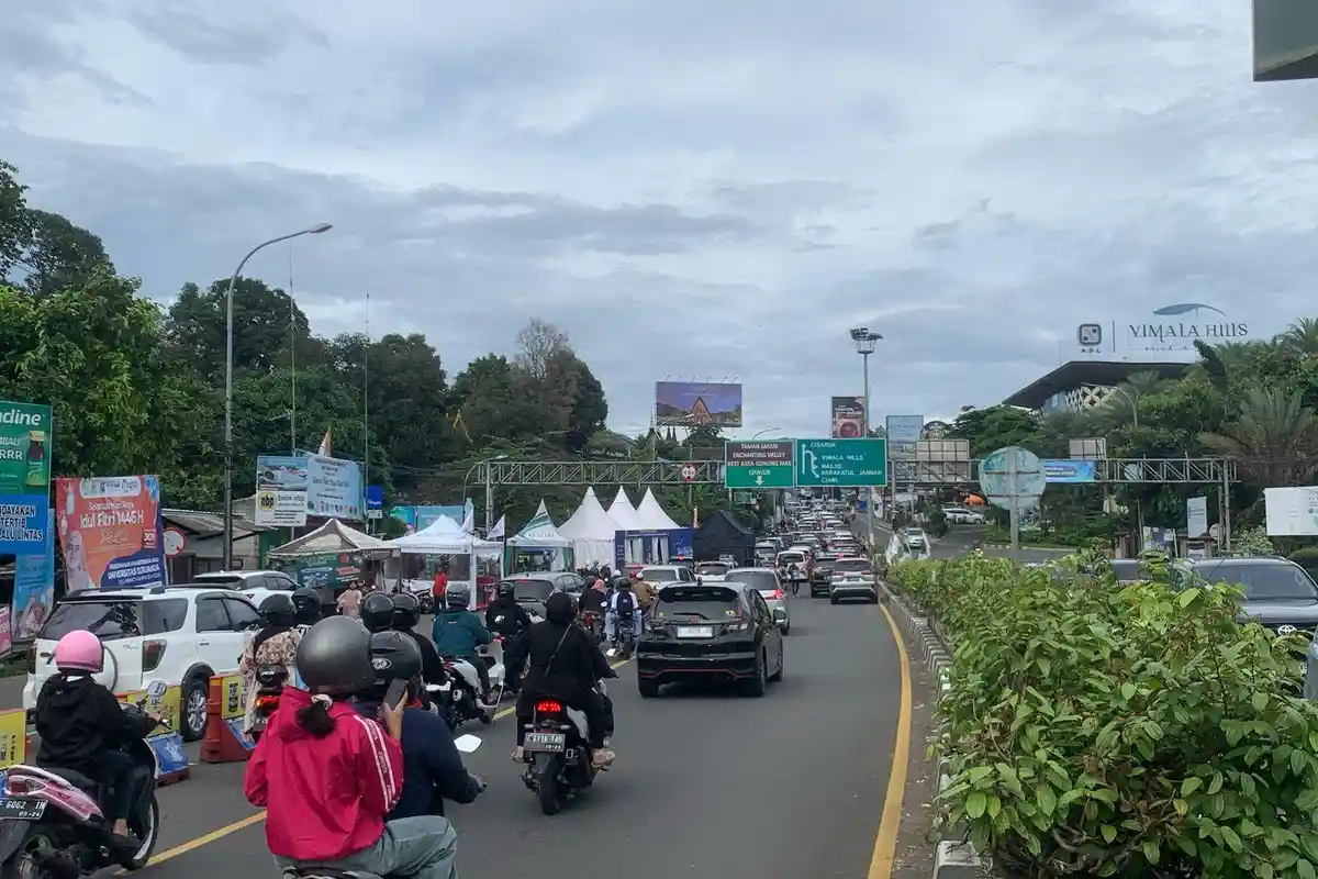 Jalur Puncak Bogor Padat, Polisi Bakal Terapkan Ganji Genap