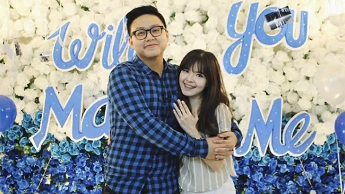 Bikin Haru! Food Blogger Gratia Ditinggal Popo Setelah Dilamar