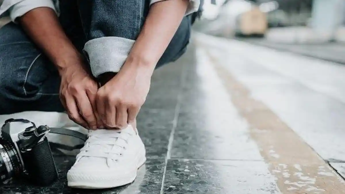 Doa Keluar Kamar Mandi dan Doa Memakai Sepatu Sebelum Bepergian, Simak Adab-adabnya