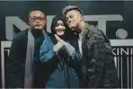 sule-rizky-febian-dan-putri-delina.jpg