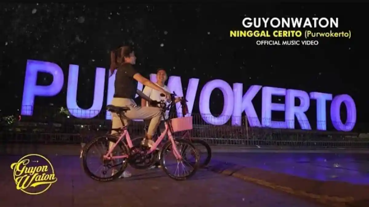 Lirik, Terjemahan, dan Chord Gitar Lagu Ninggal Cerito Purwokerto ...