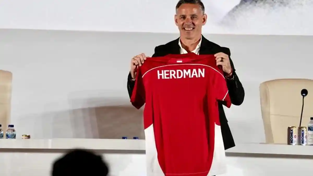 Tugas Perdana John Herdman Pulihkan Mental Tim, Siap Bekerja Keras Bangun Timnas Indonesia