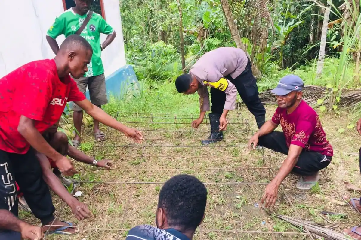 Kapolres Sorong Selatan Minta Bhabinkamtibmas Tiru Kepedulian Bripka Muhamad Fahrurozi