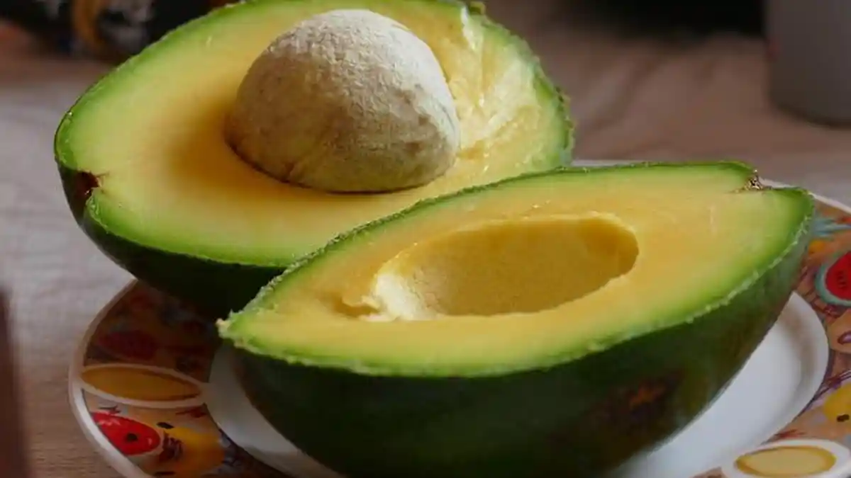 Jaga Ginjal dengan Hindari 6 Makanan dan Minuman Ini, Salah Satunya Alpukat yang Tinggi Potassium