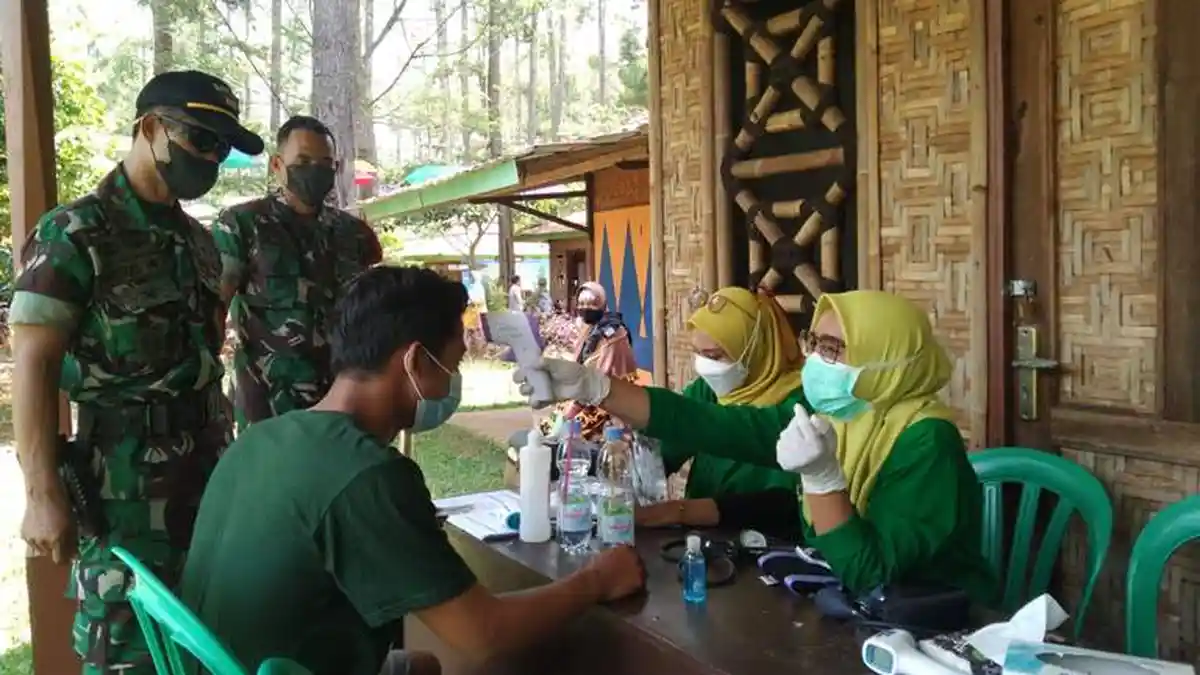 Puskesmas Sidareja Cilacap Gelar Vaksinasi di Wisata Kemit Forest Education