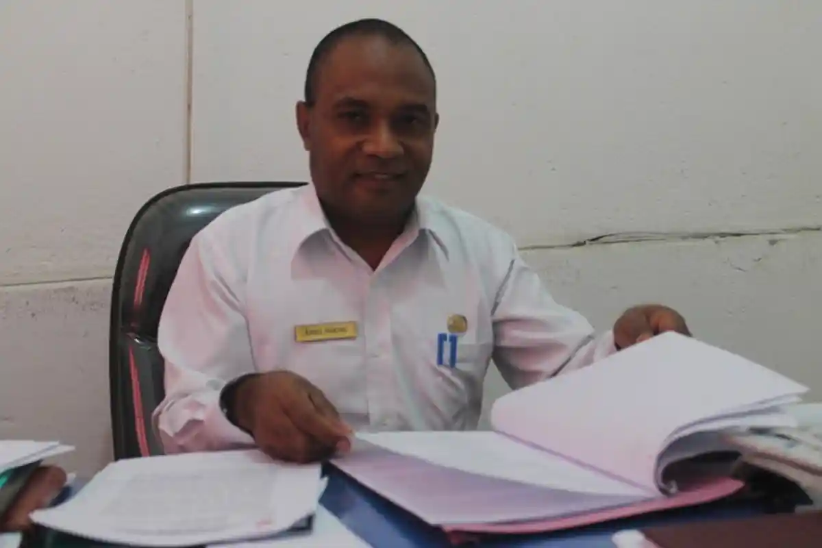 Pemkab Lembata Arahkan Pedagang Keliling ke Pasar TPI