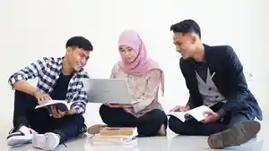 Perbedaan-Jenjang-Vokasi-dan-Sarjana-Calon-Mahasiswa-Jangan-Salah-Pilih.jpg