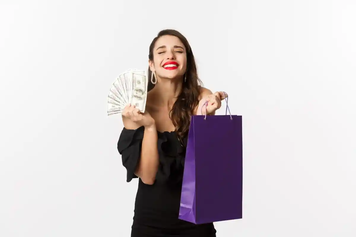 Ramalan Zodiak Karier dan Keuangan di Bulan Mei 2023, Rezeki Cancer Lancar, Capricorn Naik Level