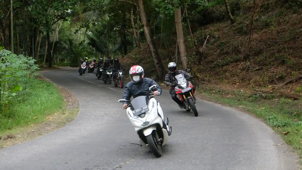 Pemprov Jabar Pastikan Kondisi Jalan Menuju Tempat Wisata Mulus Jelang Lebaran