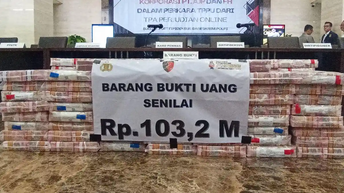 Penampakan Uang Rp 103, 2 Miliar Hasil Pencucian Uang Hotel Aruss Semarang