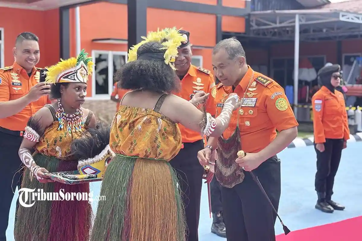 Kepala Basarnas Kunjungi Kantor SAR Sorong, Tinjau Kesiapan dan Sarana Penyelamatan