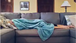 Ilustrasi-tidur-tidur-siang-sakit.jpg
