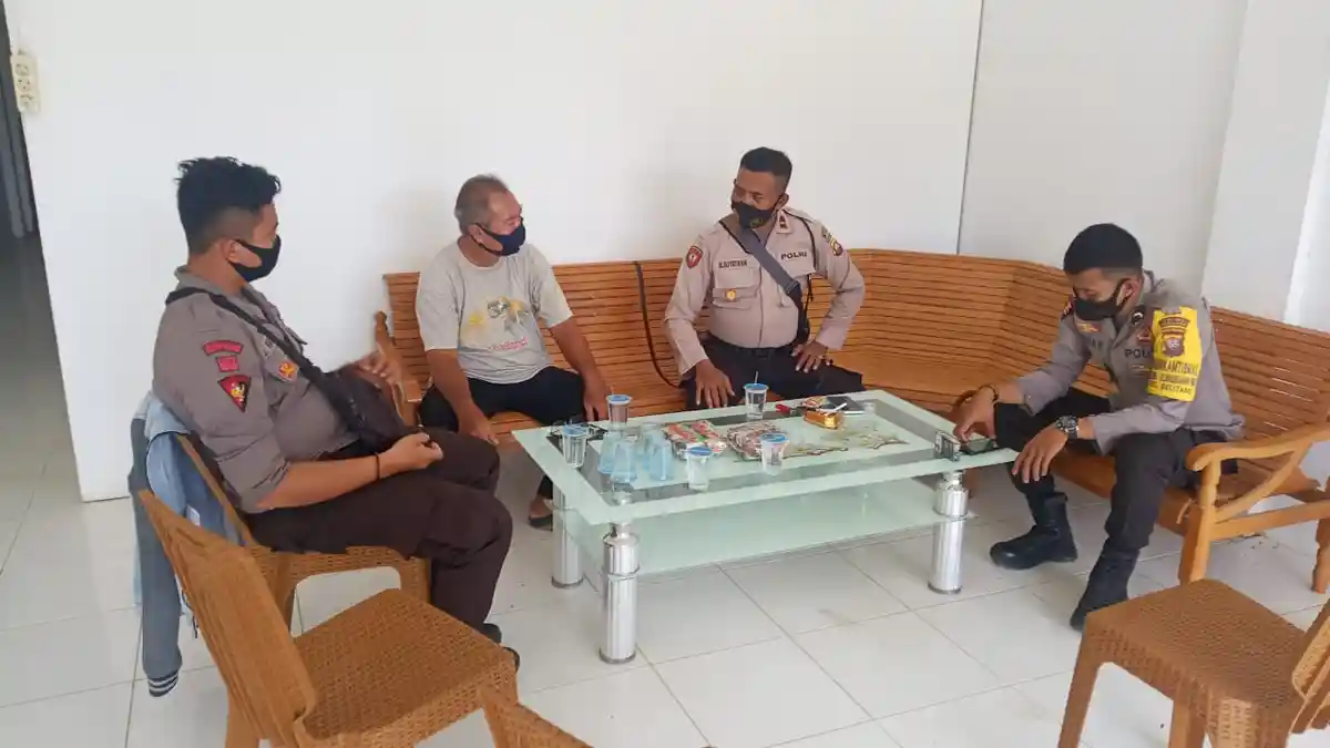 Wujudkan Pilkada Damai, Kapolsek Belitang Sambangi Ketua MABT