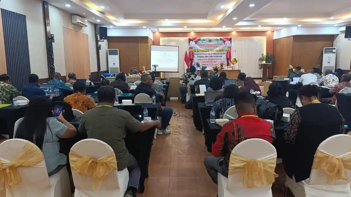 Pendidikan Gratis, Disdikbud Papua Tengah Samakan Validasi Data 3 Kabupaten