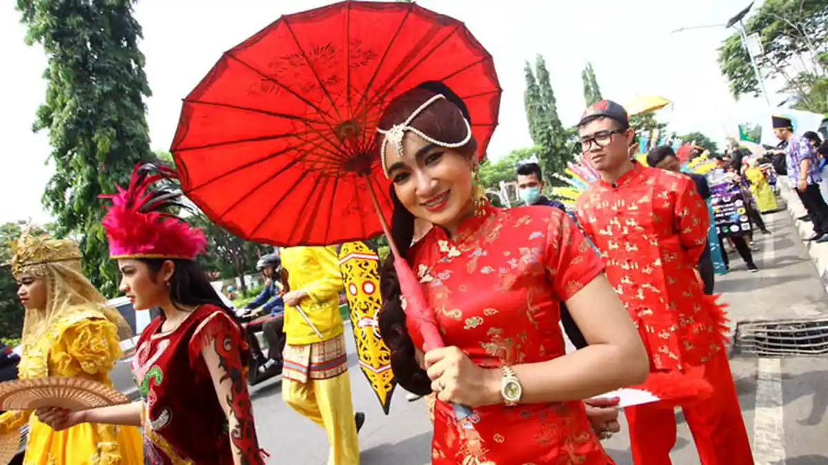 Mahasiswa Bangga ikut Pawai Kampung Budaya UB - budaya-malang_20151126_185423.jpg