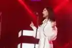 Aksi Panggung Isyana Sarasvati di HUT RCTI ke 28