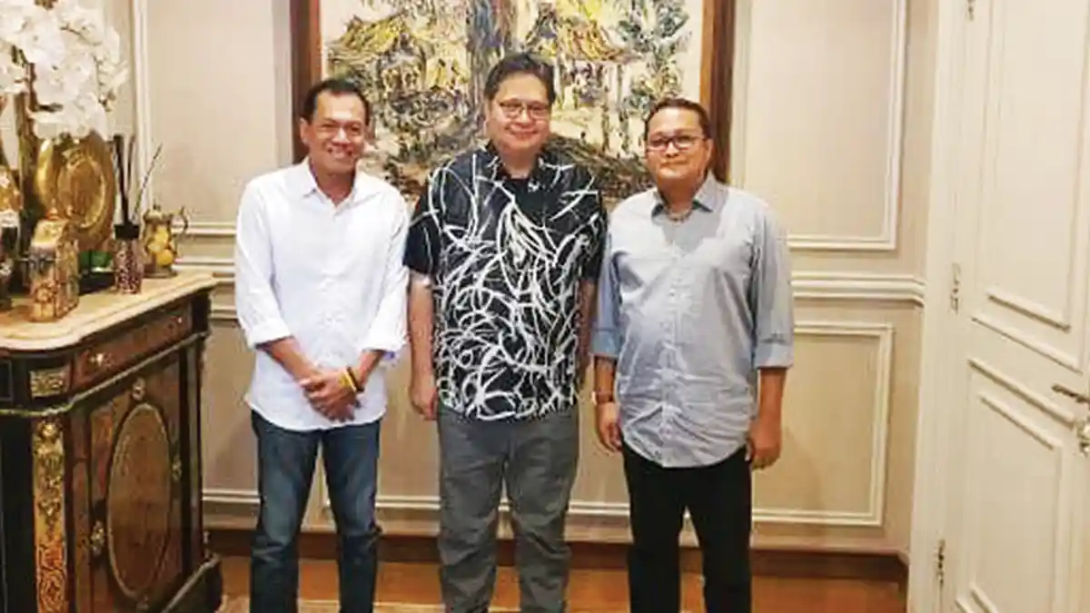 Ketum Golkar Restui Hendra Apollo Maju dan Harapkan Aklamasi.