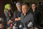Gatot-Nurmantyo-saat-melayat-rumah-duka-eks-Menhan-Ryamizard-Ryacudu-Cikeas.jpg