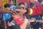 Dikira Terjebak Api, Karyawan Toko Temukan Bocah di Sela Keramik saat Kebakaran di Andalas Padang